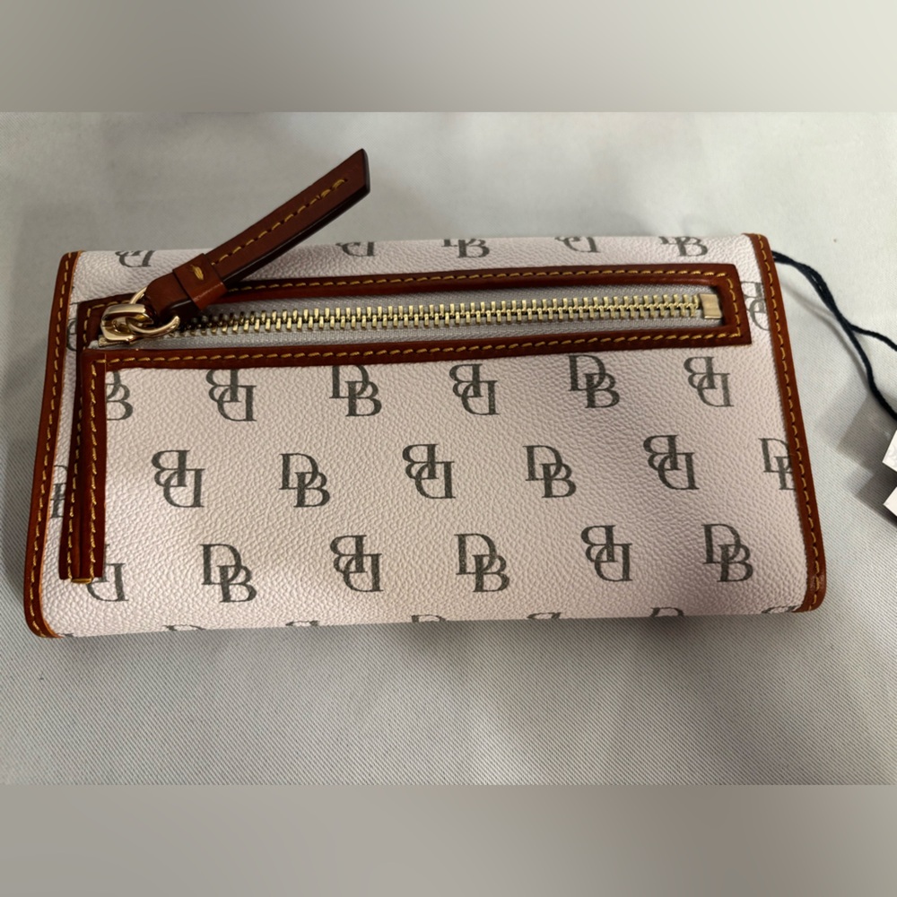 Dooney & Bourke White and Brown Women's Bag